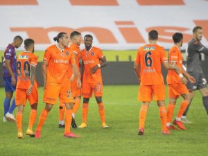 Başakşehir 3 Puanla Tanıştı