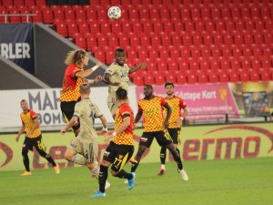 İlk Yarıda 3 Gol Var