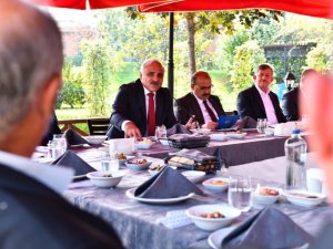 Protokol Muhtarlarla Bir Araya Geldi