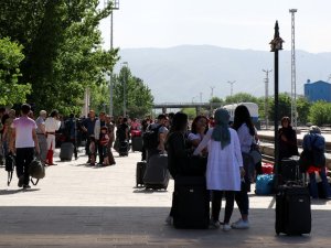 İkinci Çeyrekte 5,3 Milyon Kişi Seyahate Çıktı