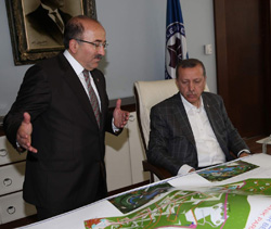 Başbakan Erdoğan'dan Trabzon Büyükşehir Belediyesi'ne Ziyaret