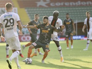Süper Lig: Aytemiz Alanyaspor: 2 - Fatih Karagümrük: 0 (Maç Sonucu)