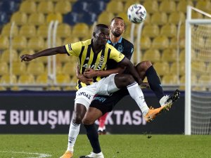 Süper Lig: Fenerbahçe: 0 - Trabzonspor: 0 (Maç Devam Ediyor)