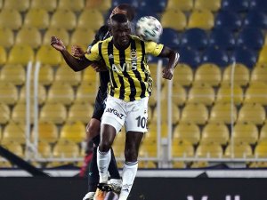 Süper Lig: Fenerbahçe: 0 - Trabzonspor: 1 (İlk Yarı)