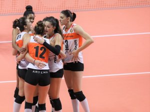 Eczacıbaşı Vitra, Vakıfbank Maçı Hazırlıklarına Devam Ediyor
