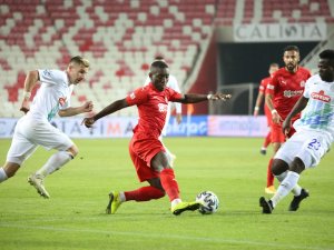 Sivasspor Sahasında Yenemiyor!