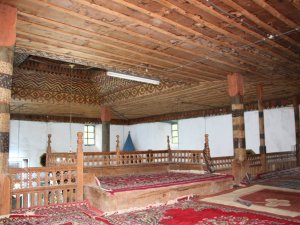 400 Yıllık Tarihi Tahtalı Cami Görenleri Etkiliyor