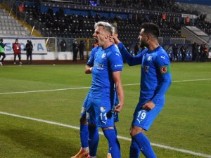 Bb Erzurumspor’da Novikovas Şoku