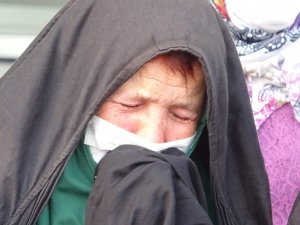 Toprakları İçin Hukuk Mücadelesi Başlatan Köylü Kadınların Gözyaşı