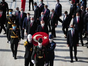 Cumhuriyet Bayramı Törenleri Anıtkabir’de Başladı