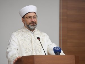 Diyanet İşleri Başkanı Erbaş: “Fransa’da Bir Kilisede İnsanları Hedef Alan Vahşi Saldırıyı Kınıyorum”