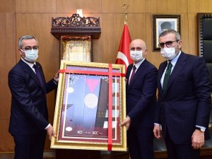 Karaismailoğlu: "Ulaşım Ağıyla Donatıp Örnek Şehir Haline Getireceğiz”