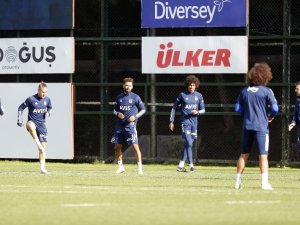 Fenerbahçe, Antalyaspor Maçı Hazırlıklarını Tamamladı