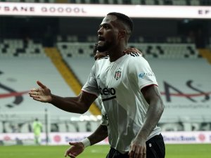 Larin Yine Boş Geçmedi