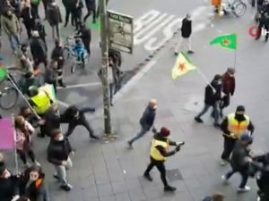 Berlin’de Pkk’lı Grup Esnafa Saldırdı