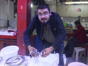 Giresun’da Yerli Hamsi Tezgahlarda Yerini 20 Tl’den Aldı