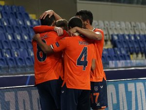 Başakşehir, Şampiyonlar Ligi’ndeki İlk 3 Puanını Aldı
