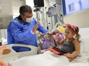Ayda, Sağlık Bakanı Koca’dan Oyuncak Maymun İstedi