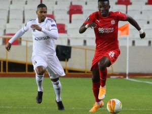 Süper Lig: Sivasspor: 1 - Karabağ: 0 (Maç Devam Ediyor)