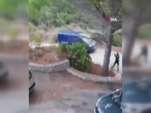 İspanya’da Polis Barikatı Şüpheli Aracı Durdurmaya Yetmedi