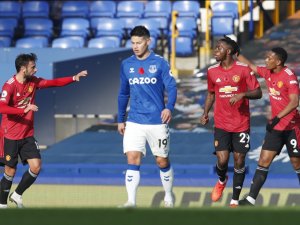 Manchester United Deplasmanda Everton’ı 3’ledi