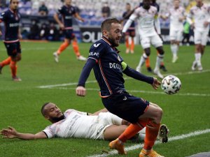 Medipol Başakşehir Gençlerbirliği İle 1-1 Berabere Kaldı