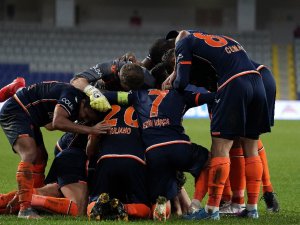 Başakşehir’de Galibiyet Serisi 4 Maça Çıktı