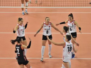 2021 Cev Challenge Kupası: Türk Hava Yolları: 3 - Ok Kastela: 0
