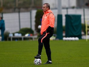Trabzonspor’da Abdullah Avcı İlk Antrenmanına Çıktı