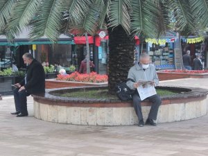 Giresunlular 65 Yaş Ve Üstü İçin Getirilen Kısıtlamayı Yerinde Buluyor