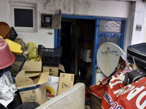 Gümüşhane’de İki Ayrı Çöp Evden 3 Kamyon Malzeme Boşaltıldı