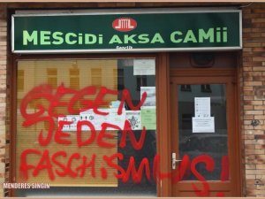 Berlin’deki Mescid-i Aksa Camisi’ne Çirkin Saldırı