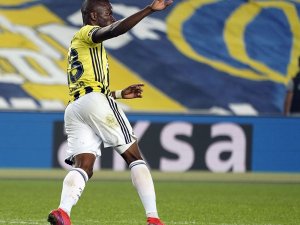 Enner Valencia’nın Korona Virüs Testi Pozitif Çıktı