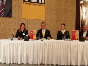 Mustafa Sarıgül Kuracağı Siyasi Partinin Kurucu Üyeleri İle Buluştu