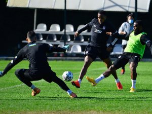 Beşiktaş’ta M. Başakşehir Maçı Hazırlıkları Sürüyor