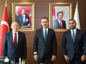 Bakan Kasapoğlu: "Tff İle Beın Sports Arasında Anlaşma Sağlandı"