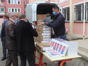 Sey Vakfı Piraziz İlçesine 110 Adet Bilgisayar Bağışında Bulundu