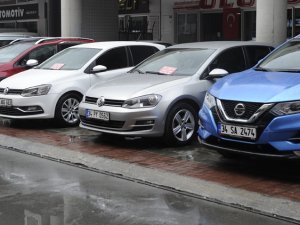 İkinci El Araç Piyasasında Durgunluk Yaşanıyor