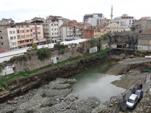 Trabzon’un Göbeğinde Roma Dönemine Ait Rıhtım Ortaya Çıktı