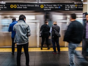 New York Metrosu’nda Yolcular Her Gün Korku İçinde