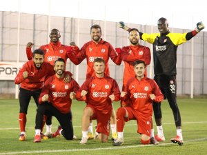 Sivasspor’da 2 Futbolcu Korona Virüse Yakalandı