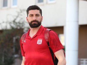 Sivasspor’da Kaleci Muammer Korona Virüse Yakalandı