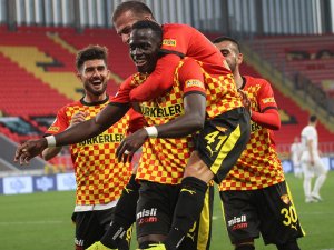 Süper Lig: Göztepe: 3 - Ankaragücü: 1 (Maç Sonucu)