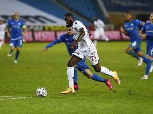 Süper Lig: Trabzonspor: 1 - Büyükşehir Belediye Erzurumspor: 0 (Maç Sonucu)