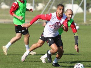 Antalyaspor’un Kırmızı Kartlarla Başı Dertte