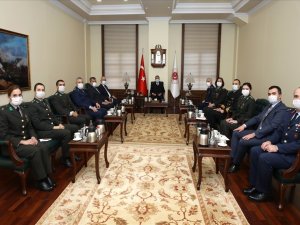 Milli Savunma Bakanı Hulusi Akar, Msb’de Görevli Öğretmenlerle Bir Araya Geldi