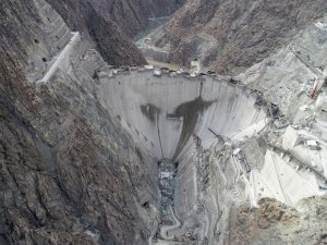 Türkiye’nin En Yüksek Yüksek Barajının Tamamlanmasına 25 Metre Kaldı