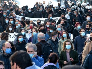 Yunanistan’da Korona Virüs Karantinası Bir Hafta Uzatıldı