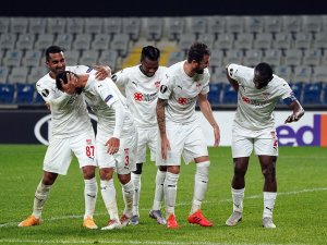 Uefa Avrupa Ligi: Karabağ: 2 - Dg Sivasspor: 3 (Maç Sonucu)