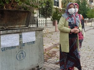 Bir Anlık Dalgınlıkla 3 Bileziği Çöpe Attı